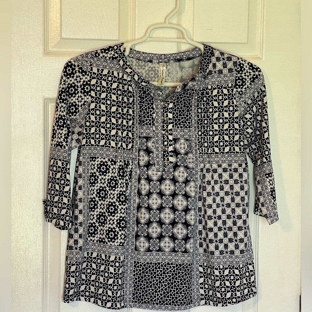 3/4 sleeve flattering top
